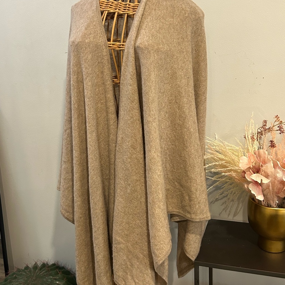 Quinn Luxurious Beige Wrap-Cashmere